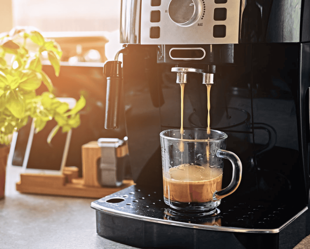 Comment choisir une machine à café : guide complet pour faire le bon choix