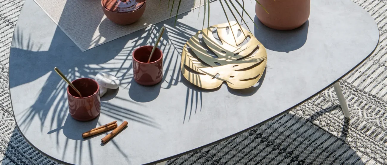 Le HPL est il moins durable que des matériaux comme la céramique ou le teck 1